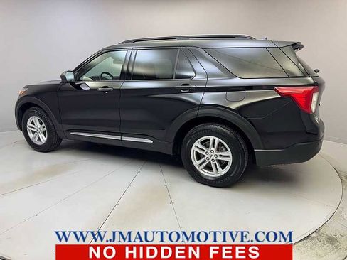Used 2020 Ford Explorer XLT w/ Comfort Package image 3