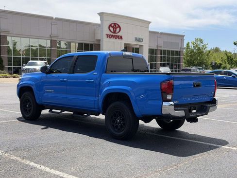 Used 2020 Toyota Tacoma SR5 RWD image 21