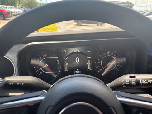 Used 2025 Jeep Wrangler Unlimited Sahara AWD/4WD image 35