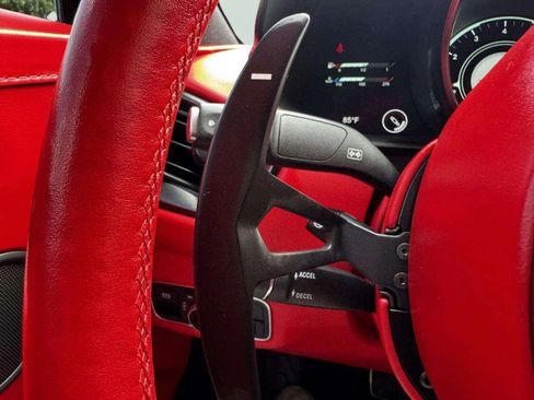 Used 2023 Aston Martin V8 Vantage Coupe image 28