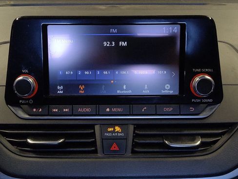 Used 2024 Nissan Altima 2.5 S FWD image 25