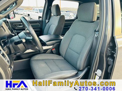 Used 2019 RAM 1500 Big Horn AWD/4WD image 11