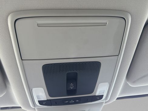 Used 2024 Honda CR-V EX-L image 17