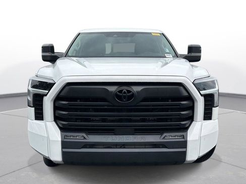 Used 2022 Toyota Tundra SR5 w/ SR5 Premium Package RWD image 3