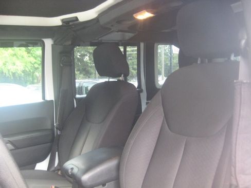 Used 2017 Jeep Wrangler Unlimited Sport w/ Mopar Black Appearance Group image 25