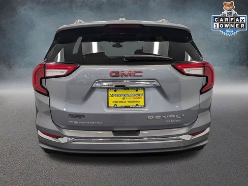 Used 2024 GMC Terrain Denali w/ Denali Premium Package image 5