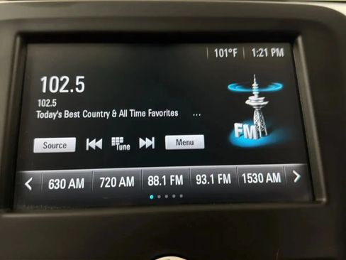 Used 2018 Chevrolet Equinox LS FWD image 13