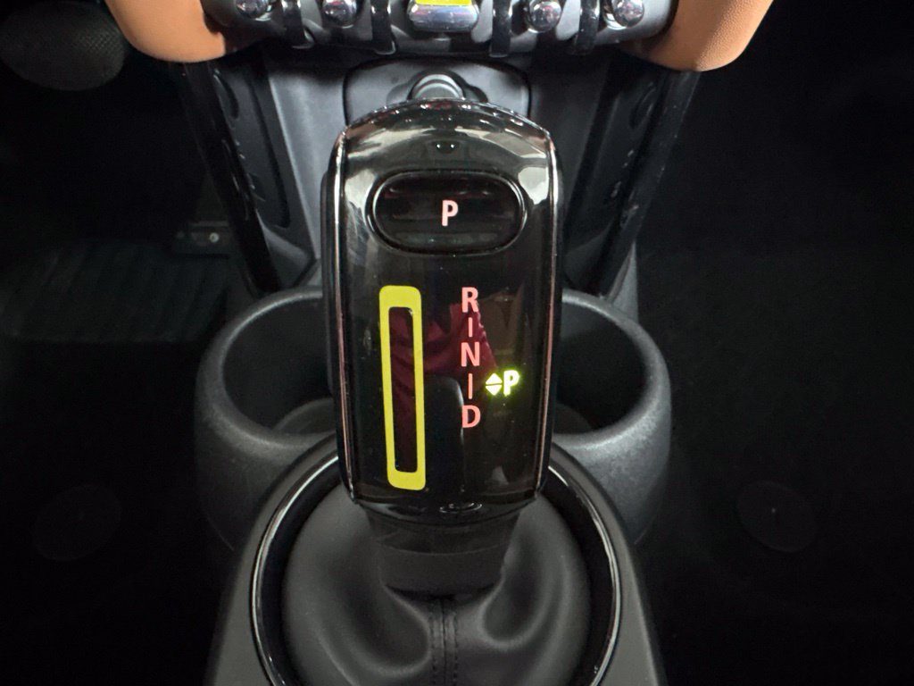 Certified 2024 MINI Cooper SE FWD image 16