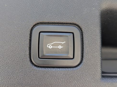 Used 2020 Chevrolet Equinox LT AWD/4WD image 6
