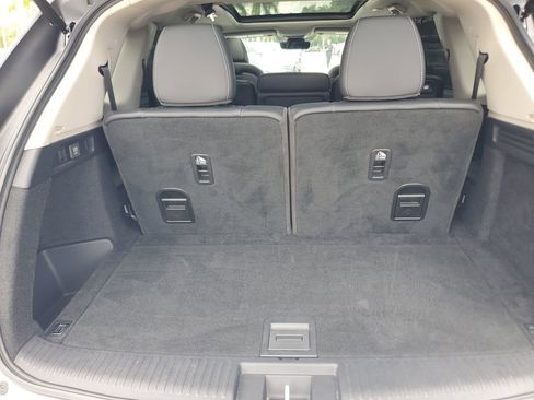 Used 2024 Acura MDX FWD w/ Technology Package image 8