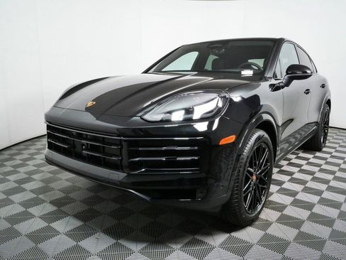New 2026 Porsche Cayenne Coupe AWD/4WD image 1