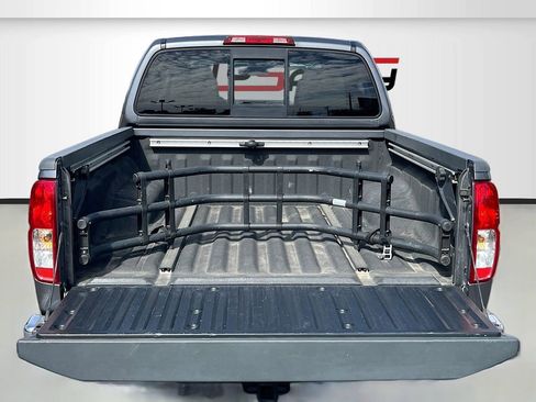 Used 2018 Nissan Frontier SV w/ Value Truck Package RWD image 24