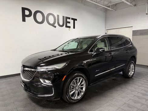 Used 2023 Buick Enclave Avenir FWD image 2