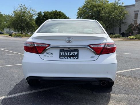 Used 2016 Toyota Camry SE FWD image 20