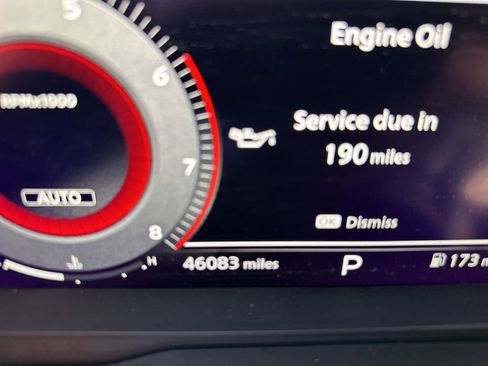 Used 2021 Nissan Rogue Platinum image 9