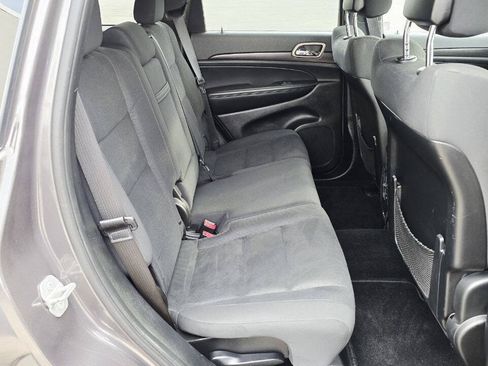 Used 2014 Jeep Grand Cherokee Laredo w/ Quick Order Package 23E AWD/4WD image 15