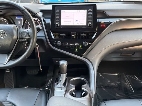 Used 2024 Toyota Camry SE FWD image 15