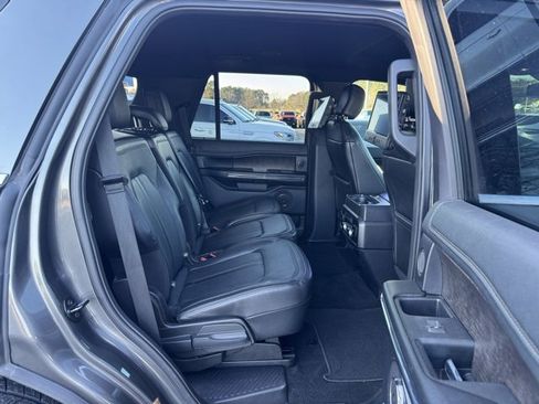 Used 2019 Ford Expedition Limited image 11
