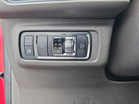 Used 2024 Lincoln Corsair Grand Touring w/ Equipment Group 301A AWD/4WD image 26