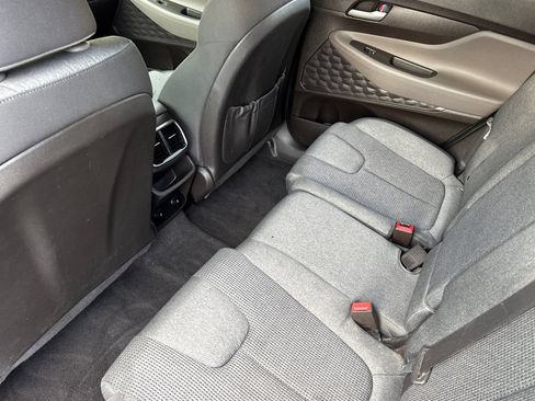 Used 2019 Hyundai Santa Fe SE AWD/4WD image 10