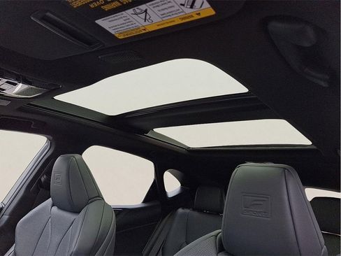 Used 2025 Lexus NX 450h+ F Sport image 15