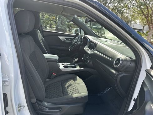 Used 2019 Chevrolet Blazer LT image 28