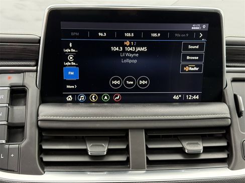 Used 2021 GMC Yukon SLT w/ SLT Luxury Plus Package image 24