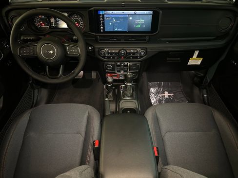 New 2025 Jeep Wrangler Unlimited Rubicon w/ Technology Group image 12