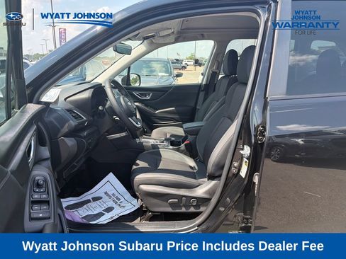 Used 2024 Subaru Forester Premium AWD/4WD image 19