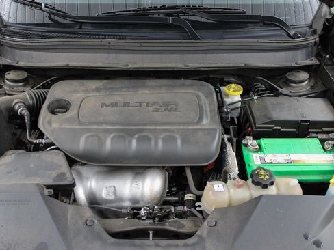 Used 2020 Jeep Cherokee Latitude Plus FWD image 42