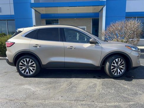 Used 2020 Ford Escape Titanium w/ Titanium Premium Package 2.0 image 8