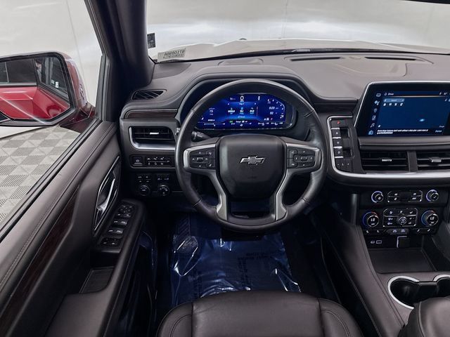 Used 2022 Chevrolet Tahoe Z71 w/ Luxury Package AWD/4WD image 25