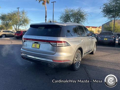 Used 2022 Lincoln Aviator Reserve w/ Equipment Group 201A image 7