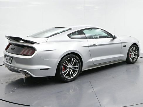 Used 2015 Ford Mustang GT RWD image 7