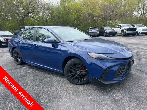Used 2025 Toyota Camry SE w/ Multimedia Upgrade Package AWD/4WD image 1