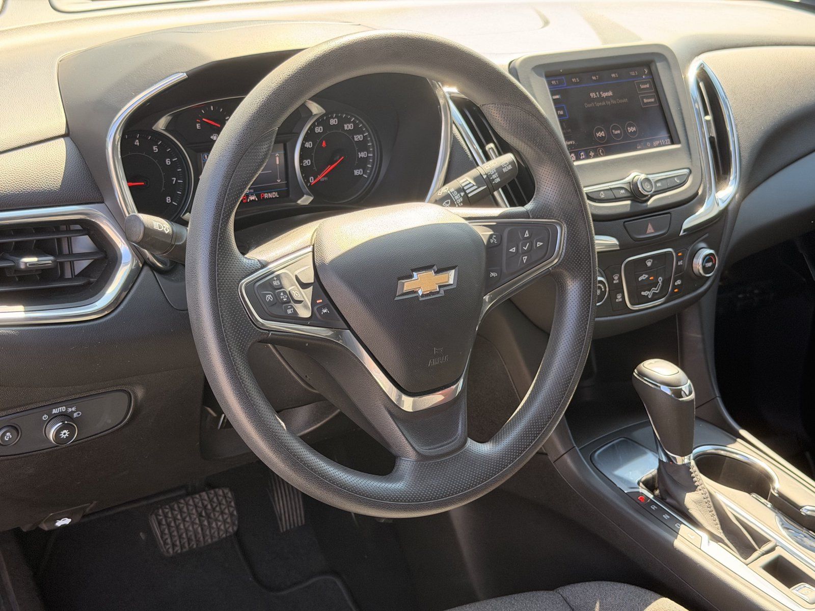 Used 2020 Chevrolet Equinox LT FWD image 17