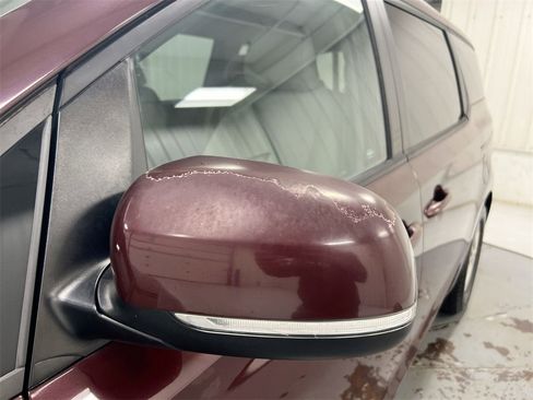 Used 2016 Kia Sedona LX image 33