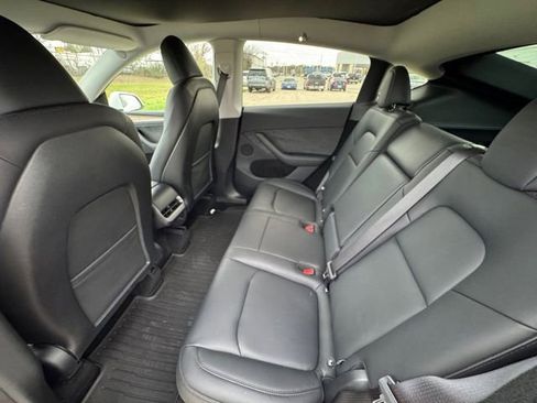 Used 2024 Tesla Model Y Performance image 26