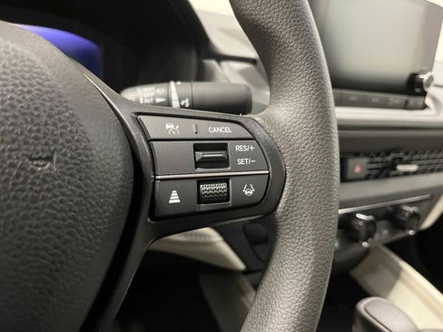 New 2025 Honda Accord SE image 18