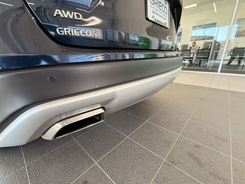 Used 2022 INFINITI QX50 Essential image 11