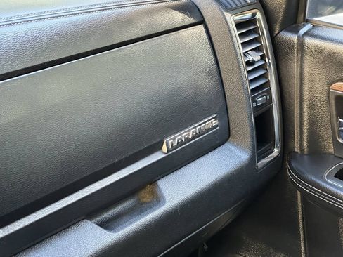 Used 2018 RAM 3500 Laramie w/ Convenience Group AWD/4WD image 17