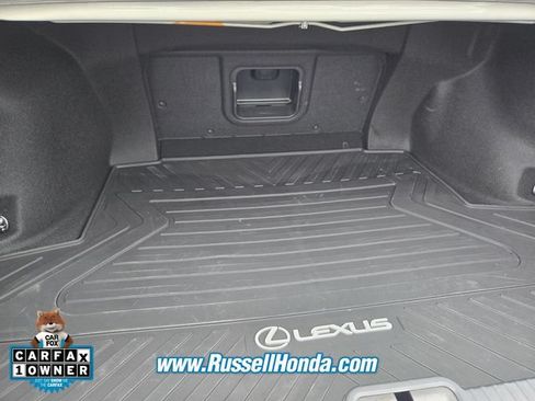 Used 2025 Lexus ES 300h Ultra Luxury FWD image 10