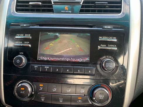 Used 2015 Nissan Altima 2.5 S w/ Sport Value Package image 17