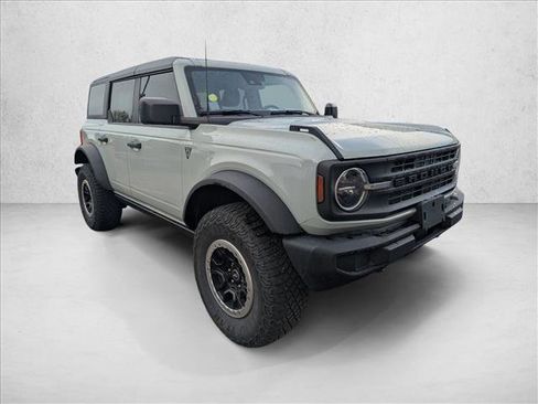 Used 2023 Ford Bronco 4-Door w/ Sasquatch Package AWD/4WD image 3