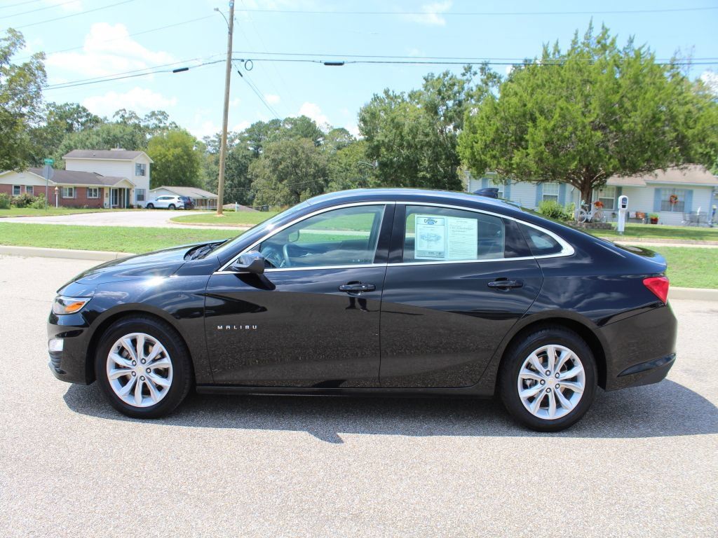 Used 2025 Chevrolet Malibu LT FWD image 8