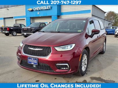 Used 2023 Chrysler Pacifica Touring-L