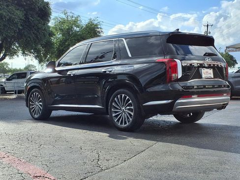 Used 2023 Hyundai Palisade Calligraphy FWD image 7
