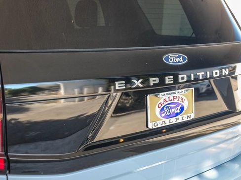 Certified 2025 Ford Expedition Active RWD image 8