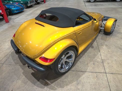 Used 2002 Chrysler Prowler RWD image 31
