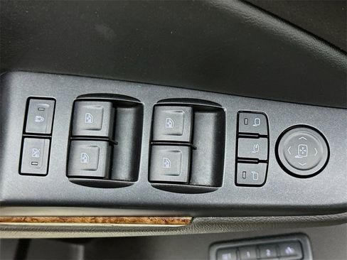 Used 2015 Chevrolet Tahoe LTZ image 22